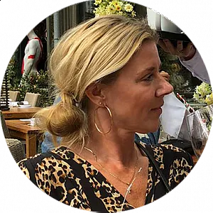 Bianca Metz - Directrice Créative et Responsable de Contenu chez Phyto Plus®