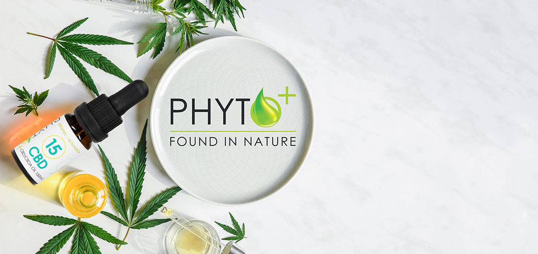 CBD oil 1500mg bottle, hemp leaves and Phyto Plus logo